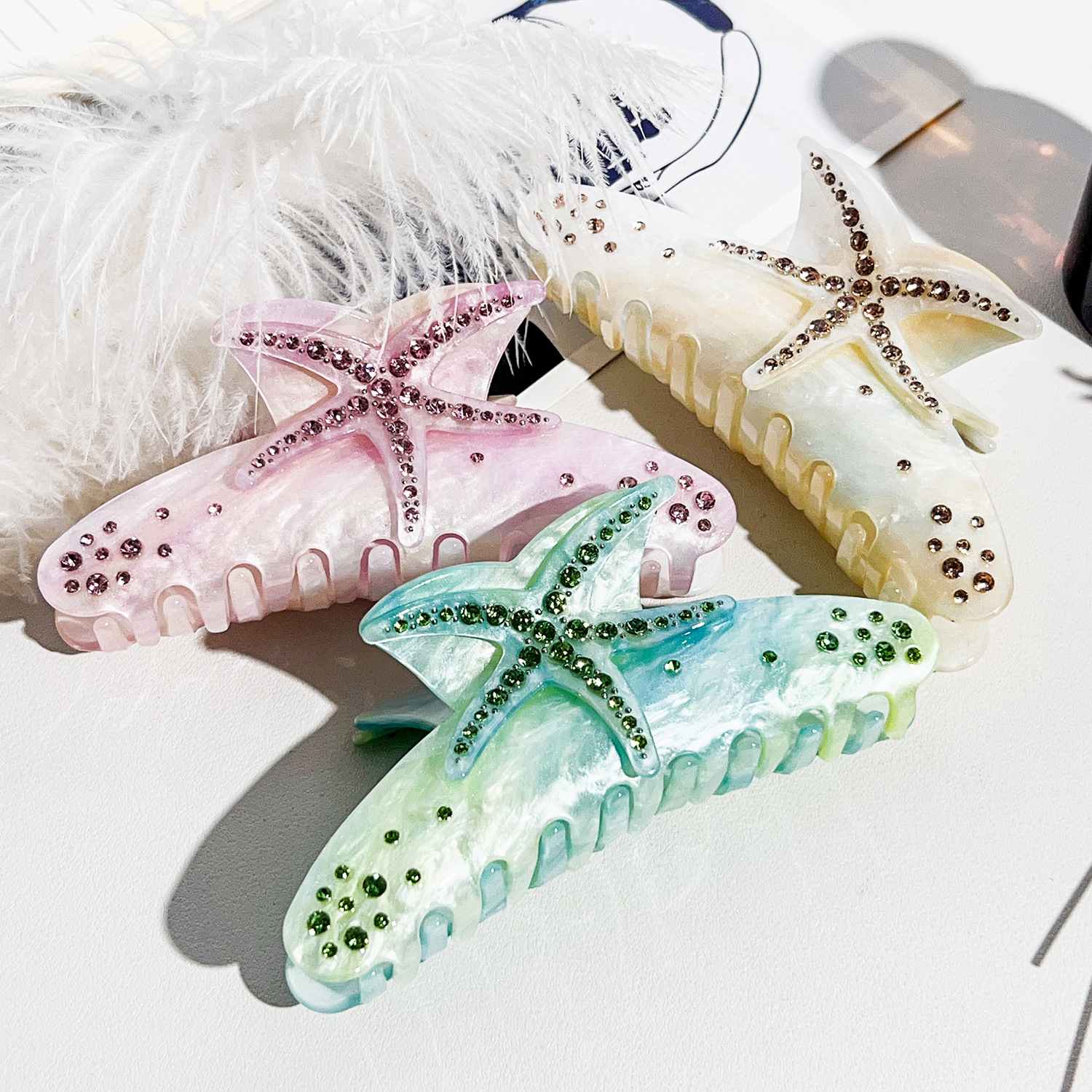 Fabriksgrossist Mode Acetat Star Hair Claw 11,5 CM Summer Starfish Hårklämma för kvinnor Flickor Tjockt hår