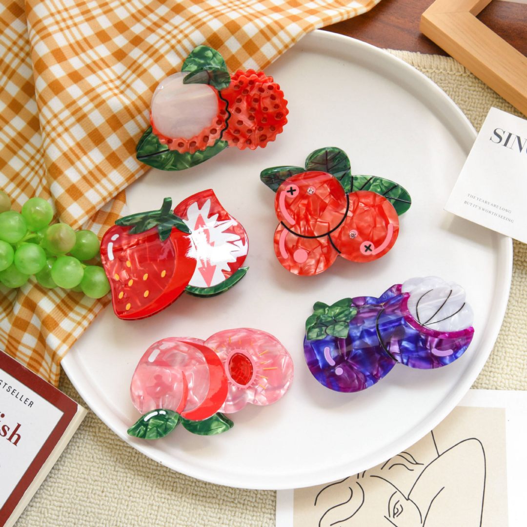 Fashion New Sweet Lychee Miljövänlig anpassad logotyp Multi-Fruits 10 cm Acetat Hårkloklämmor för kvinnor Flickor Tillbehör
